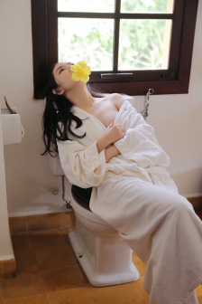 狂性XXXX乱大交老女人视频